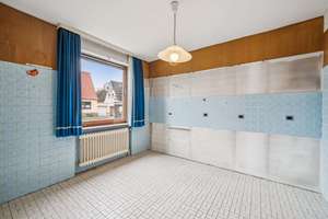 Charmantes Einfamilienhaus mit großzügigem Grundstück und Pool in stadtnaher Lage von Braunschweig! – Die vollständige Adresse der Immobilie erhältst du vom Anbieter., 38116 Lehndorf-Watenbüttel, Braunschweig – Vorschaubild 8