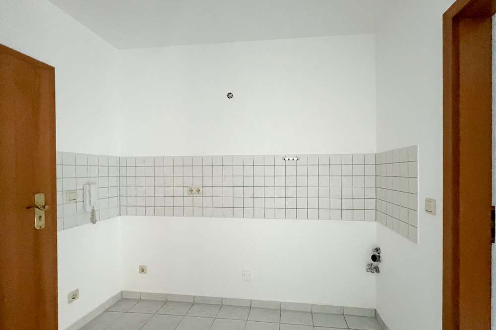 Immobilie in Herbsleben - Renovierte & bezugsbereite Eigentumswohnung mit Balkon & Stellplatz - Bild 10