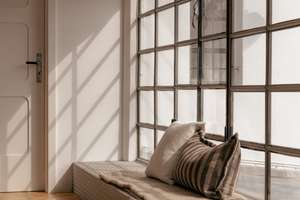 Penthouse mit Dachterrasse, Sichtbeton, Travertinbädern und Fischgrätparkett – Friedrichstraße 112, 40217 Friedrichstadt, Düsseldorf – Vorschaubild 3