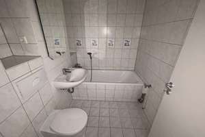 Genau das Richtige! Frisch renovierte 3-Zimmer-Wohnung mit großem Balkon! – Astonstraße 52, 39116 Sudenburg, Magdeburg – Vorschaubild 7