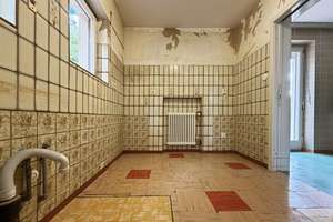 Großzügiges Zuhause. 8 Zimmer. 223 m².
Garten, Garage und 2 Stellplätze. Viel
Platz für Ihre Ideen – Die vollständige Adresse der Immobilie erhältst du vom Anbieter., 78244 Gottmadingen – Vorschaubild 18