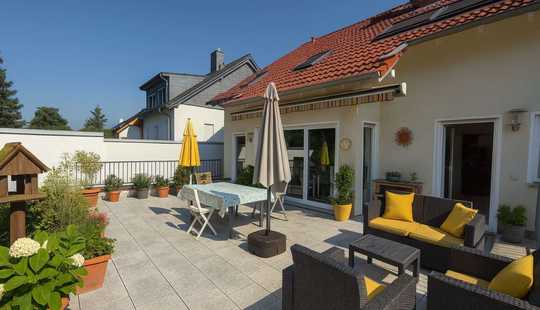 Bild von Neu-Isenburg-Buchenbusch: Vielseitiges Mehrgenerationenhaus mit Ausbaupotenzial!