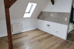Kleine gemütliche 2-Raum-Dachgeschosswohnung in der Niedersedlitzer Blumensiedlung – frei ab sofort – Lugaer Str. 40, 1259 Niedersedlitz, Dresden – Vorschaubild 9