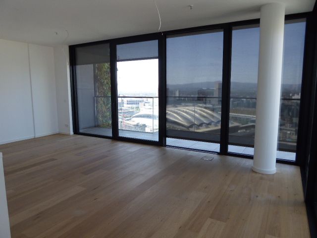 Eden Tower 25 OG. V-E-R-M-I-E-T-E-T... image 3