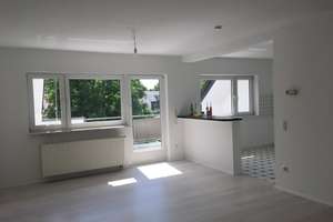 Köln-Weiden/Lessingstrasse: Moderne 3-Zimmerwohnung mit Dachterrasse in kleiner Wohneinheit