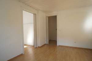 Wi - Sonnenberg - gemütliche 2 Zimmer Dachgeschosswohnung  in ruhiger Waldrandlage – Die vollständige Adresse der Immobilie erhältst du vom Anbieter., 65193 Sonnenberg, Wiesbaden – Vorschaubild 4