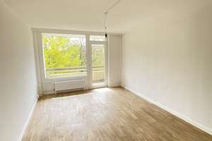 Wunderschöne 2 Zimmer mit Balkon. – Mönweg 1, 24109 Mettenhof, Kiel – Vorschaubild 1