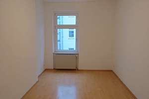 ideale Kapitalanlage: Stilvolle Altbauwohnung im 3. OG – Petersburger Straße 39, 10249 Friedrichshain, Berlin – Vorschaubild 9