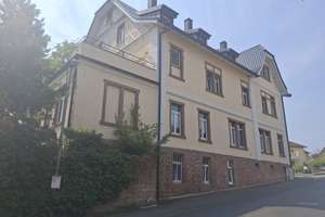 Repräsentative Altbaueleganz in Klingenberg.
5 Zimmer Mietwohnung! – Die vollständige Adresse der Immobilie erhältst du vom Anbieter., 63911 Klingenberg am Main – Vorschaubild 32