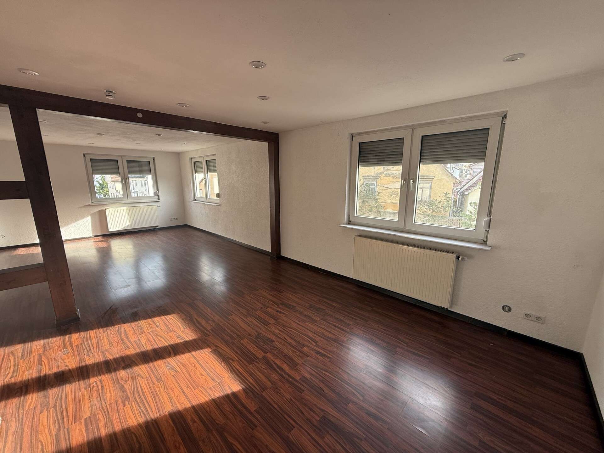 Immobilie in Neuhausen auf den Fildern - Doppelhaushälfte mit Potenzial in zentraler Lage von Neuhausen - provisionsfrei! - Bild 12