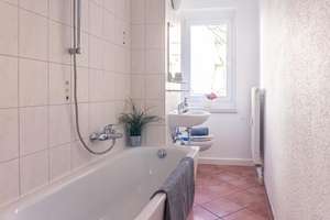 3-Raum-Wohnung nahe Marie-Luise-Pleißner-Park – Zschopauer Platz 12, 9126 Bernsdorf, Chemnitz – Vorschaubild 4
