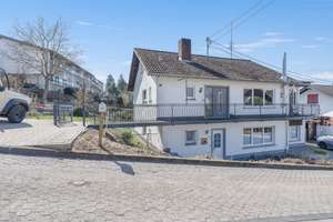 Ein Haus mit vielen Möglichkeiten! – Die vollständige Adresse der Immobilie erhältst du vom Anbieter., 56581 Ehlscheid – Vorschaubild 2