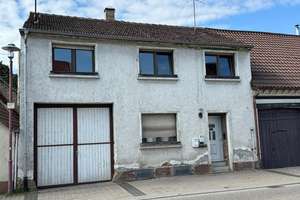 Sanierungsobjekt mit Potenzial – hier sind fleißige Hände gefragt! – Kolpingstr. 49, 68794 Oberhausen-Rheinhausen – Vorschaubild 2