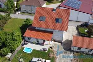 IMMOBILIEN LERCHENBERGER: Komplett saniertes Zweifamilienhaus in zentraler Lage von Wallersdorf – Dingolfing-Landau (Kreis) – Vorschaubild 2
