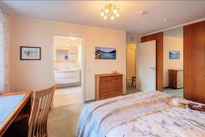 Möbliert: Stimmige 2-Zimmer Wohnung mit Balkon und Bad en Suite – Die vollständige Adresse der Immobilie erhältst du vom Anbieter., 80993 Alt-Moosach, München – Vorschaubild 4