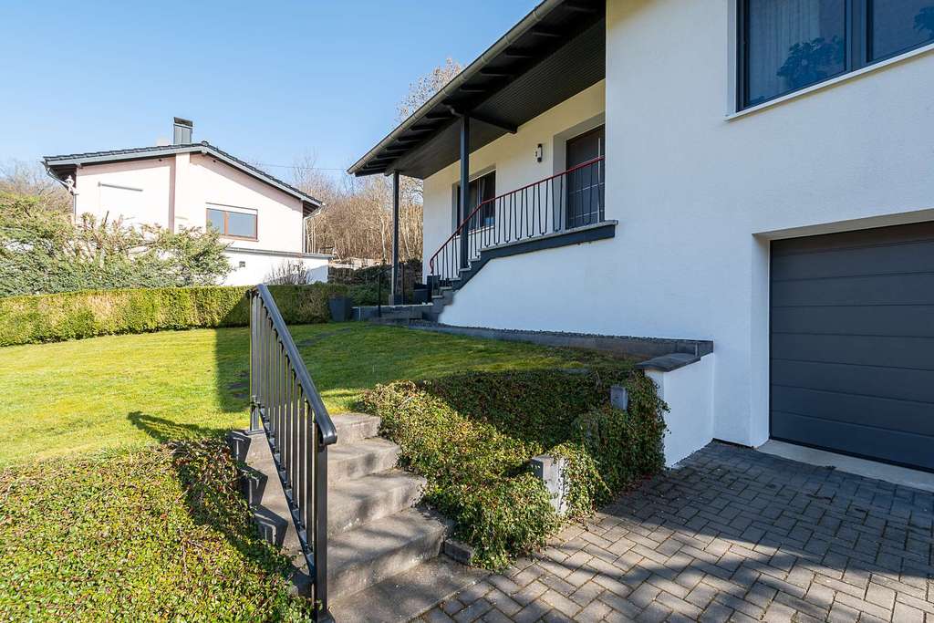 Immobilie in Sankt Thomas - Freistehendes Einfamilienhaus in Waldrandlage Sankt Thomas - 2018 kernsaniert - 4 Schlafzimmer - Bild 1