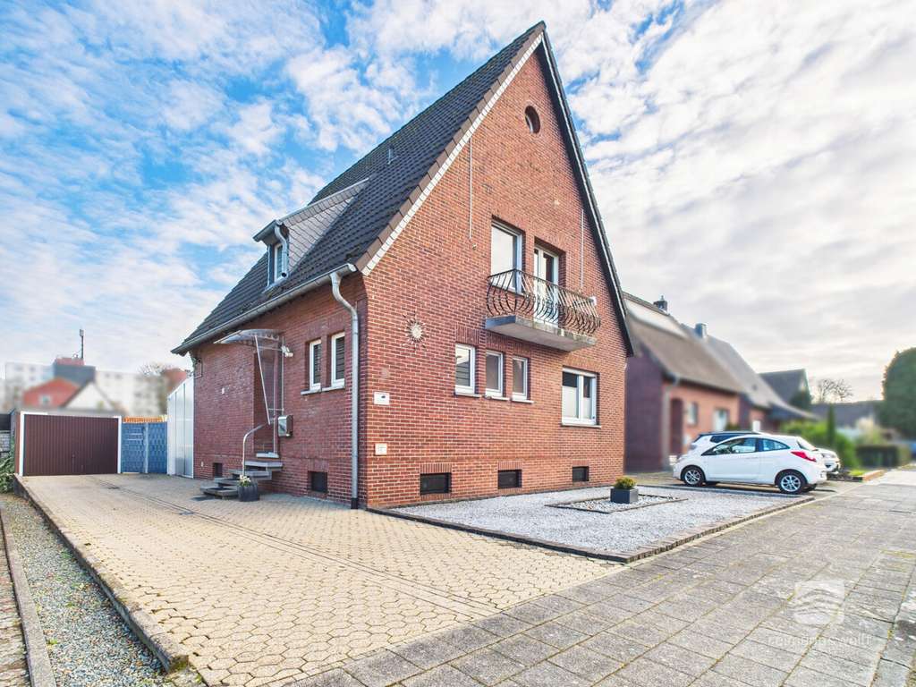 Immobilie in Heinsberg - REIMANN&WOLFF  Heinsberg-Grebben: "Ihre Chance: Preiswert wegen Wohnrecht." - Bild 1