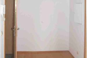 Großzügige DG-Wohnung, 2-Zimmer, Tageslichtbad, EIGENNUTZ oder KAPITALANLAGE – Ahornstraße 64, 9112 Kaßberg, Chemnitz – Vorschaubild 6