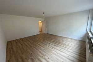 ✨Frisch renovierte 2-Zimmer Wohnung im 3. OG mit Balkon in Pforzheim Innenstadt✨ – Theaterstraße 9, 75175 Oststadt, Pforzheim – Vorschaubild 4