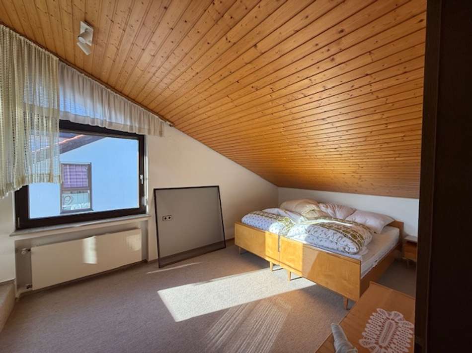 Zimmer 2 DG mit Balkon