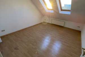 Ansprechende und modernisierte 5-Raum-DG-Wohnung mit EBK in Magdeburg – Schmidtstr. 28d, 29124 Magdeburg – Vorschaubild 7