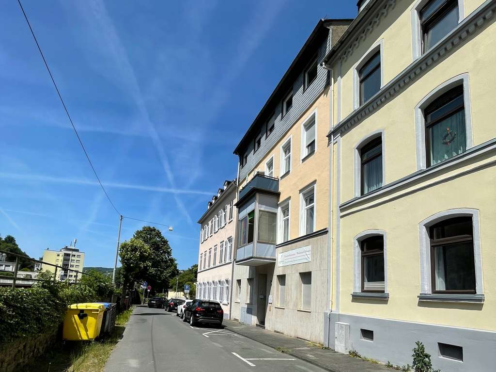 Immobilie in Bad Ems - Gepflegtes Mehrfamilienhaus mit 6
Wohneinheiten in Bad Ems direkt am Bahnhof - Bild 0