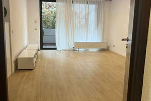 Charmante 1-Zimmer-Wohnung mit kleiner Einbauküche, Parkett und Balkon – Lange-Feld-Straße 11, 30559 Kirchrode, Hannover – Vorschaubild 7