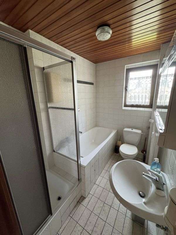 Herzlich Willkommen mitten in Buchholz! ETW mit Balkon & Garage, Duisburg – Bild 2