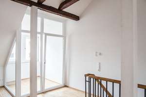 **Großzügige 2-Zimmer-Maisonettewohnung mit Loggia im Herzen der Altstadt von Reutlingen**