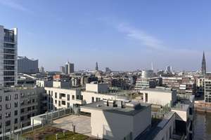 Skylineblick im FIFTYNINE by Hadi Teherani – Am Strandkai 4, 20457 HafenCity, Hamburg – Vorschaubild 2