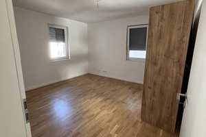 Modernisierte 3-Zimmer-Wohnung mit Einbauküche in Stuttgart Obertürkheim  – Ebniseestraße 7, 70329 Stuttgart – Vorschaubild 12