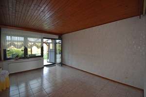 Hier ist Platz für die ganze Familie: Wohnhaus mit Einliegerwohnung und Bauland in 41379 Brüggen – Die vollständige Adresse der Immobilie erhältst du vom Anbieter., 41379 Brüggen – Vorschaubild 11