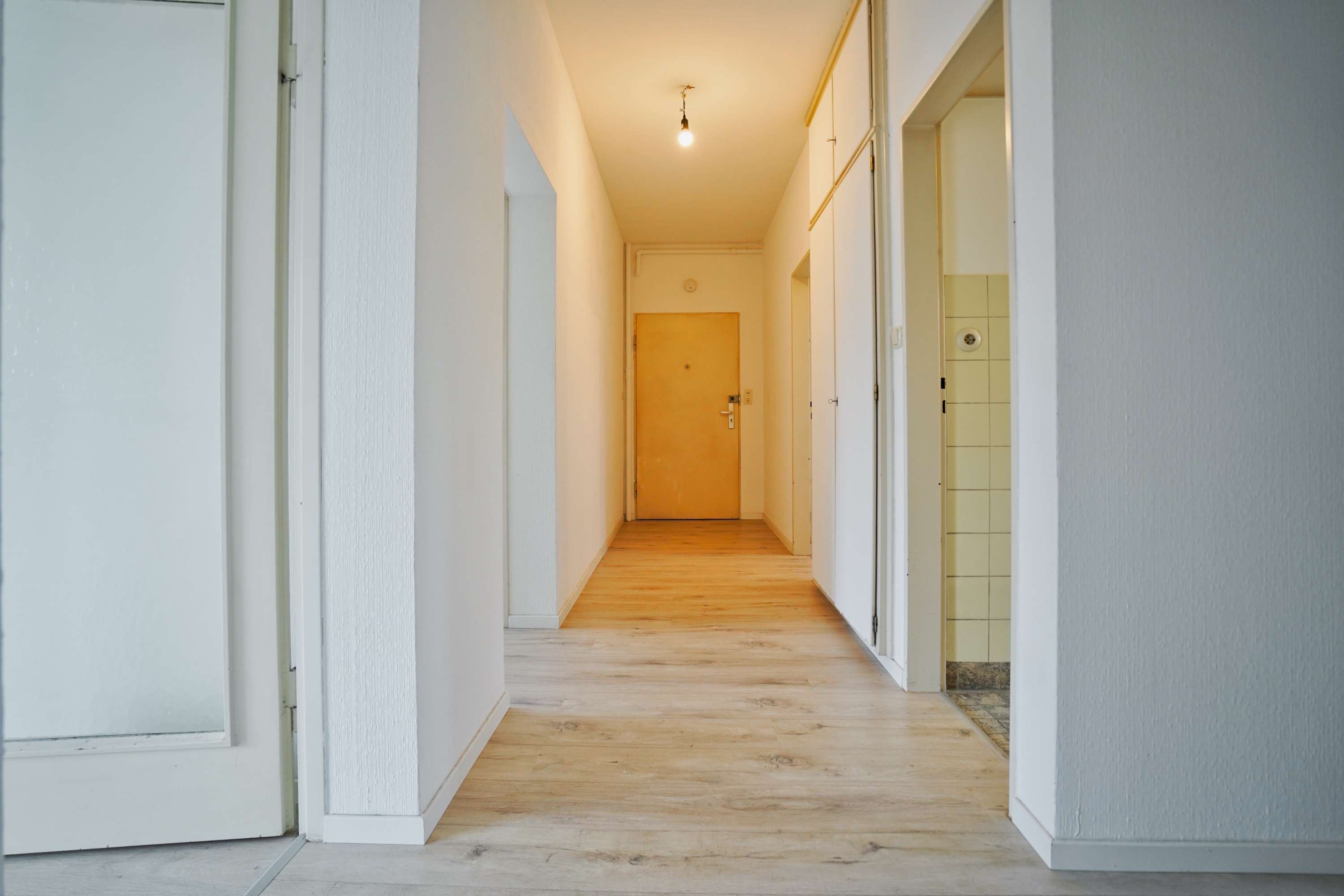 Provisionsfrei - Tolle Gelegenheit mit viel Potenzial !, Frankfurt am Main – Bild 3