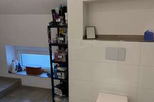Großzügige Dachgeschosswohnung mit Charme – Frei ab 1.11.! – Kronprinzenstr. 28, 42655 Solingen-Mitte, Solingen – Vorschaubild 3
