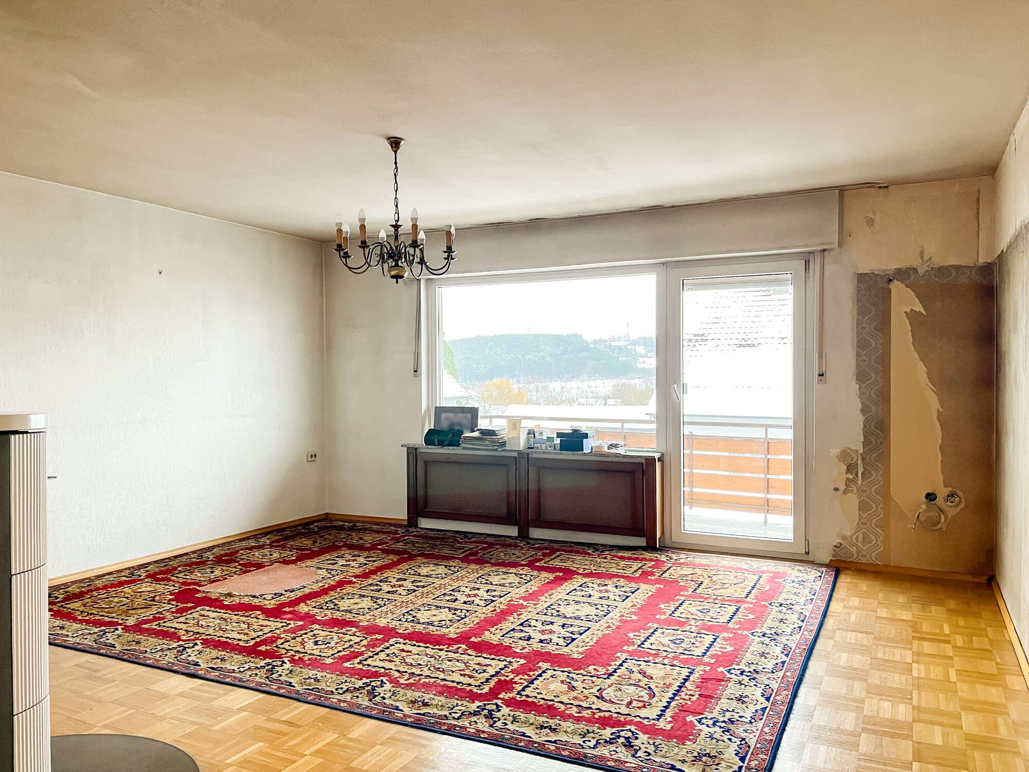 Immobilie in Höpfingen - Wohnen mit Perspektive: Zweifamilienhaus mit Pool, Terrassen und viel Platz für Familie & Zukunft - Bild 6