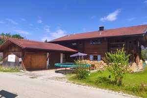 Uriges Holzhaus im Ostallgäu mit Einliegerwohnung – Ostallgäu (Kreis) – Vorschaubild 1