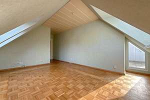 gemütliche 3 Zi. DG-Wohnung in Hamburg Rissen: 74 m² mit Südwest-Loggia & Garage in familiärer Lage – Die vollständige Adresse der Immobilie erhältst du vom Anbieter., 22559 Rissen, Hamburg – Vorschaubild 13