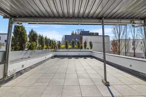 Bestlage: Architektenvilla im 
Bauhausstil mit 5 TG-Plätzen! – Regensburg – Vorschaubild 9