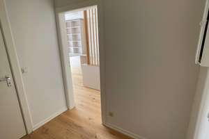 Bezugsfertige, ruhige 1 Zimmer-Wohnung mit Einbauküche, Parkett, Bettnische und Sonnenbalkon – Stückenstraße 61, 22081 Barmbek-Süd, Hamburg – Vorschaubild 4