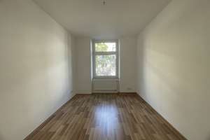 Altbaucharme trifft moderne Ausstattung! Großzügige 3-Zimmer-Wohnung ab sofort frei
 – 40215 Friedrichstadt, Düsseldorf – Vorschaubild 3