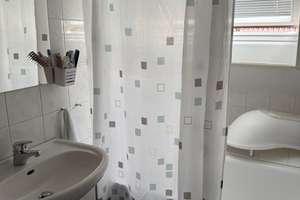 Gemütliche 3-Zi.-DG-Wohnung * 51 qm * TL-Bad * ruhige Wohnlage in S-Sillenbuch * vermietet * – Die vollständige Adresse der Immobilie erhältst du vom Anbieter., 70619 Sillenbuch (Ortsteil), Stuttgart – Vorschaubild 3