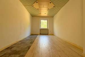 "Von BAIMEX" 4-Zimmer-Wohnung mit Aussicht und zentraler Lage in Wuppertal-Barmen – Die vollständige Adresse der Immobilie erhältst du vom Anbieter., 42283 Barmen, Wuppertal – Vorschaubild 11