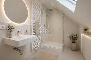 Bezugsfreie 4-Zimmer-Dachgeschosswohnung in modernisiertem Altbau direkt am Kurpark – Die vollständige Adresse der Immobilie erhältst du vom Anbieter., 70372 Kurpark, Stuttgart – Vorschaubild 5