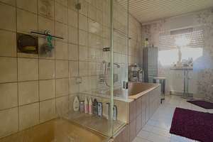 Gepflegtes Ein-/Zweifamilienhaus mit Garten und Doppelgarage in begehrter Lage von Wiedenbrück – Die vollständige Adresse der Immobilie erhältst du vom Anbieter., 33378 Rheda-Wiedenbrück – Vorschaubild 13