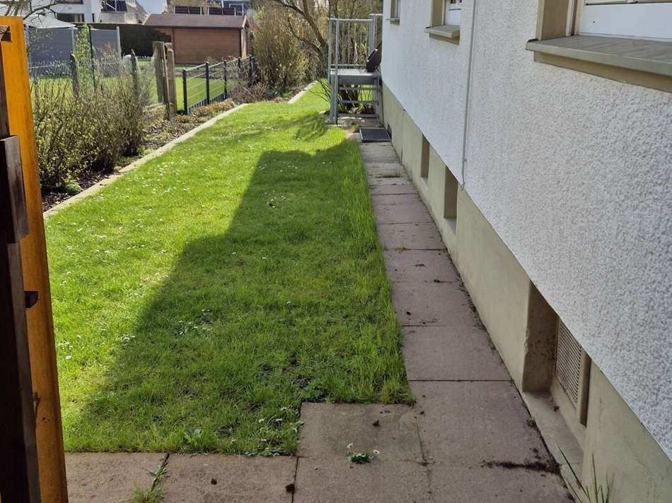 Zugang Garage zum Garten