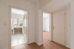 Erdgeschosswohnung mit Blick ins Grüne in Wellingsbüttel - Ideal für Eigennutzer oder Kapitalanleger – Die vollständige Adresse der Immobilie erhältst du vom Anbieter., 22391 Wellingsbüttel, Hamburg – Vorschaubild 3