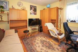Drei-Zimmer Gartenwohnung – Die vollständige Adresse der Immobilie erhältst du vom Anbieter., 42651 Solingen-Mitte, Solingen – Vorschaubild 3