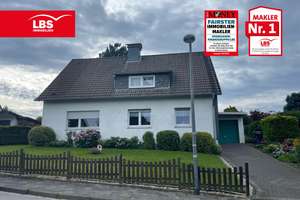 Ein Haus voller Möglichkeiten - Ruhiges Wohnen in bevorzugter Lage – Die vollständige Adresse der Immobilie erhältst du vom Anbieter., 42477 Radevormwald – Vorschaubild 1