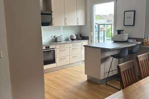 Schöne Maisonette Wohnung ruhiger, aber zentraler Rüttenscheider Lage mit Balkon – Kordulastraße 9, 45131 Rüttenscheid, Essen – Vorschaubild 4