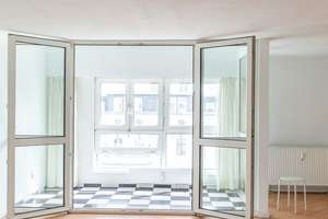 HOMESK - Sofort bezugsfreie 2-Zimmer-DG-Wohnung mit Süd-Wintergarten an der Kantstraße